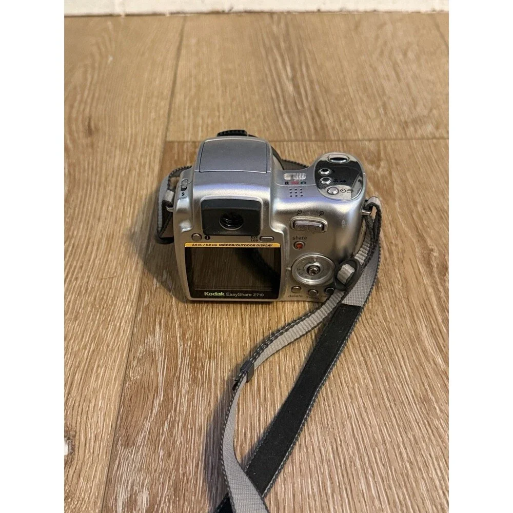 Kodak EasyShare Z710 7.1MP 10x Optical Zoom Autofocus Silver Digital Camera Work
